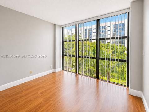 17011 N Bay Rd 503, Sunny Isles Beach FL - photo 12 of 36