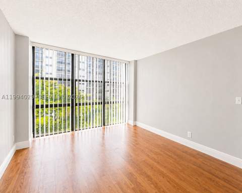 17011 N Bay Rd 503, Sunny Isles Beach FL - photo 18 of 36