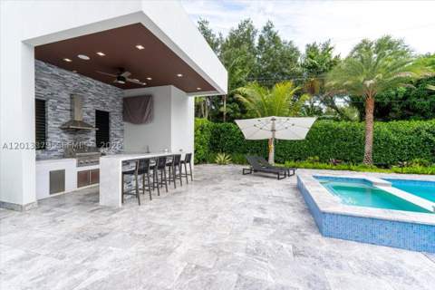 6785 SW 99th Ter, Pinecrest FL - photo 16 of 67