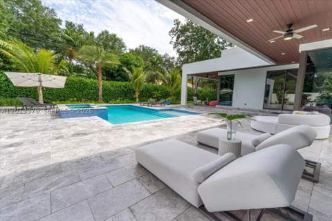 6785 SW 99th Ter, Pinecrest FL - photo 17 of 67