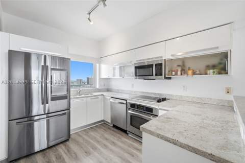 601 NE 36th St 2707, Miami FL - photo 10 of 37