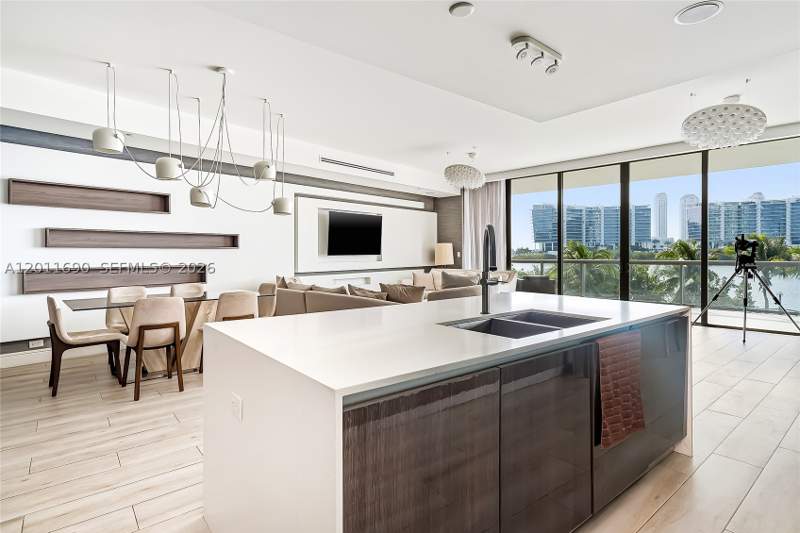 4 bedroom Condominium at 3300 NE 188th St 216, Echo Condo, Aventura — photo 3