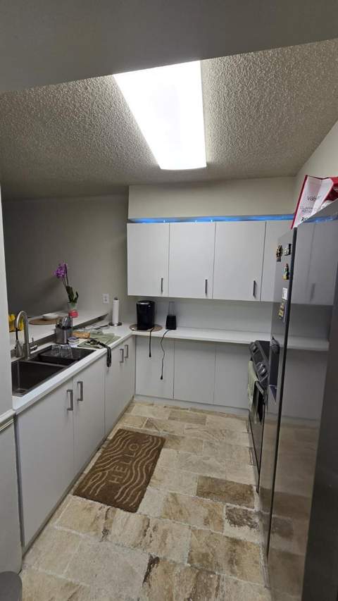 1280 S Alhambra Circle 1105, Coral Gables FL - photo 10 of 19