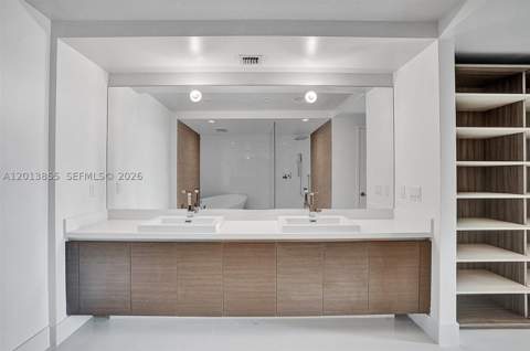 330 Sunny Isles Blvd 5-2205, Sunny Isles Beach FL - photo 16 of 73