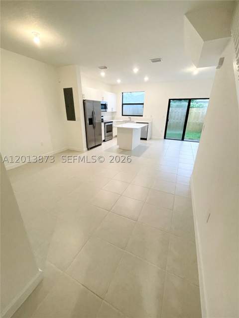 929 NE 211th St, Miami FL - photo 7 of 16