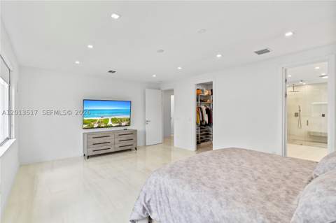 3188 NE 211th Ter, Aventura FL - photo 9 of 76