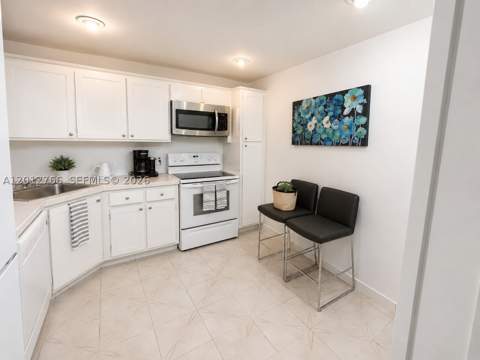 2780 NE 183rd St 710, Aventura FL - photo 10 of 16