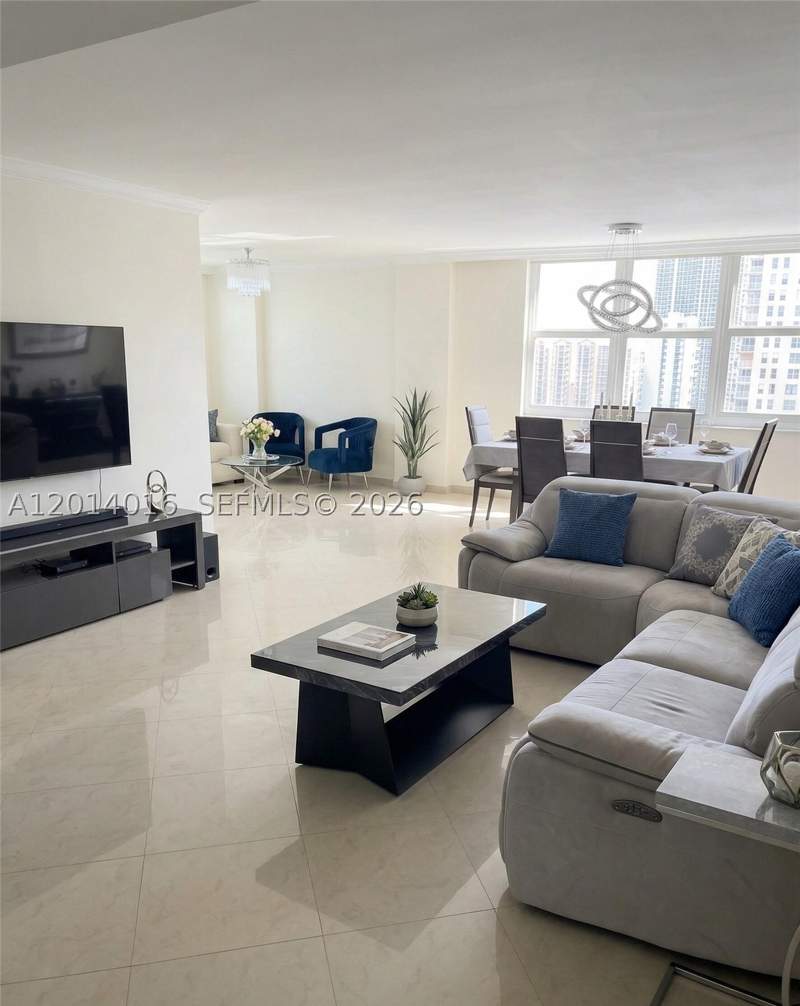 2 bedroom Condominium at 251 174th St 1517, Winston Towers 200, Sunny Isles Beach — photo 5