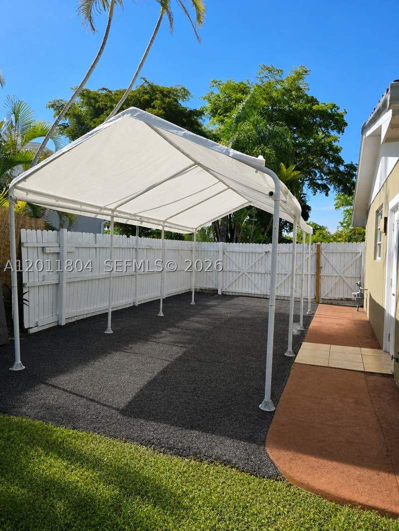 3 bedroom SingleFamilyResidence at 14020 SW 83rd St, Kendale Lakes Sec One, Miami — photo 2