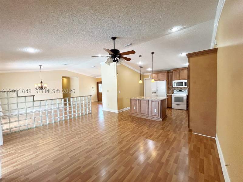 3 bedroom SingleFamilyResidence at 13931 SW 156th Ter, Mediterrania, Miami — photo 5