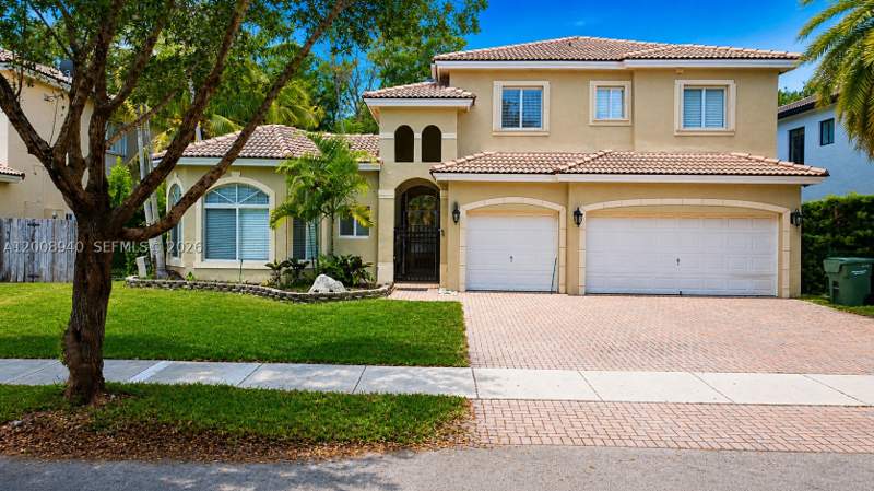 5 bedroom SingleFamilyResidence at 2220 SE 19th Ave, Palm Isle Estates, Homestead — photo 2