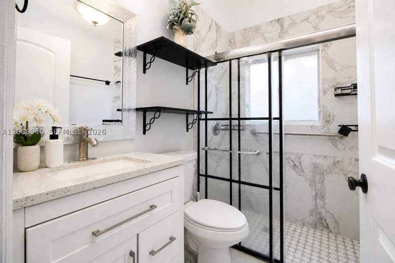 5 bedroom SingleFamilyResidence at 2220 SE 19th Ave, Palm Isle Estates, Homestead — photo 5