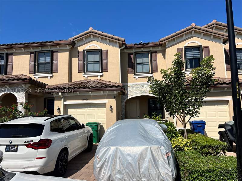 3 bedroom Townhouse at 25020 SW 114th Ave, Coco Palm Villas, Homestead — photo 3