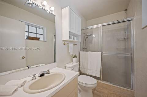 15705 SW 77th Ave, Palmetto Bay FL - photo 13 of 34