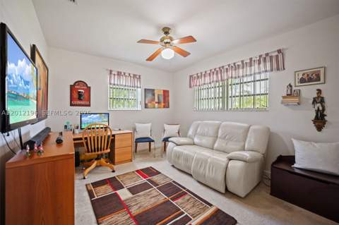 15705 SW 77th Ave, Palmetto Bay FL - photo 17 of 34
