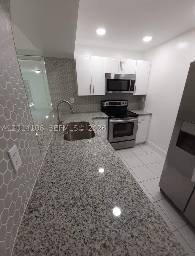 2 bedroom Condominium at 11800 SW 18th St 314-4, International Park Condo, Miami — photo 3