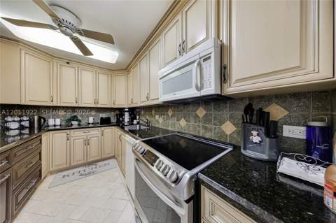 20515 E Country Club Dr 1146, Aventura FL - photo 9 of 27