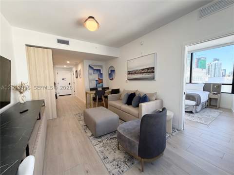 225 N Miami Ave 1412, Miami FL - photo 9 of 39