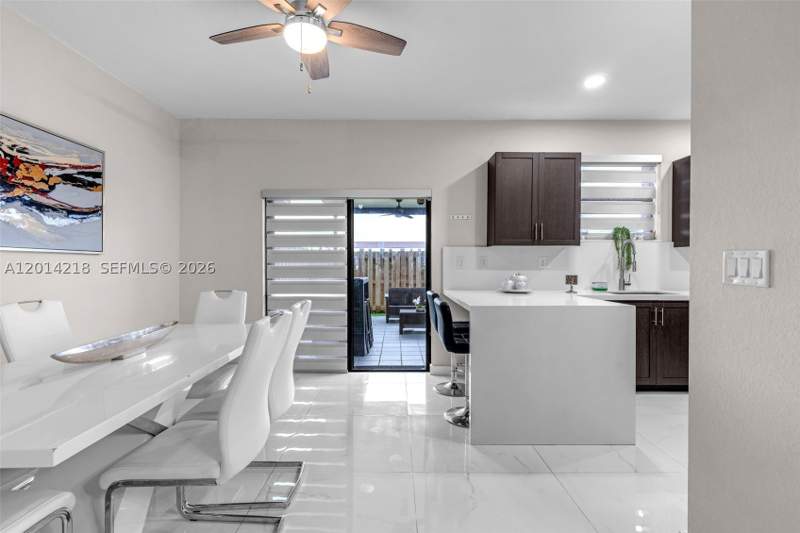 3 bedroom Townhouse at 23082 SW 127th Pl 0, D & B Subdivision, Miami — photo 4