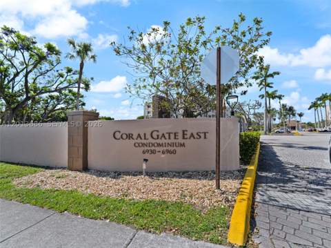 6950 Miami Gardens Dr 2-506, Hialeah FL - photo 15 of 31
