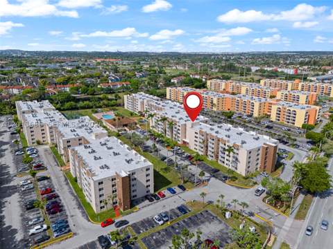 6950 Miami Gardens Dr 2-506, Hialeah FL - photo 24 of 31