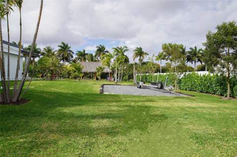 13231 SW 220 St, Miami FL - photo 10 of 62