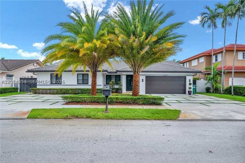 4 bedroom SingleFamilyResidence at 14211 SW 31st St, Lisardo Sub, Miami — photo 1