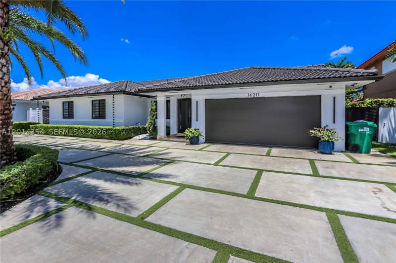 4 bedroom SingleFamilyResidence at 14211 SW 31st St, Lisardo Sub, Miami — photo 3