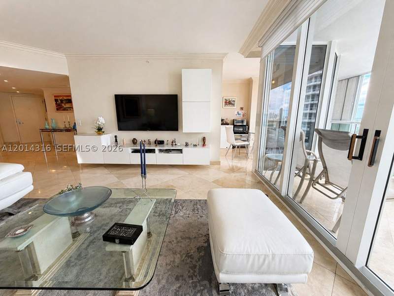 3 bedroom Condominium at 21055 Yacht Club Dr 2403, South Tower At The Point, Aventura — photo 4