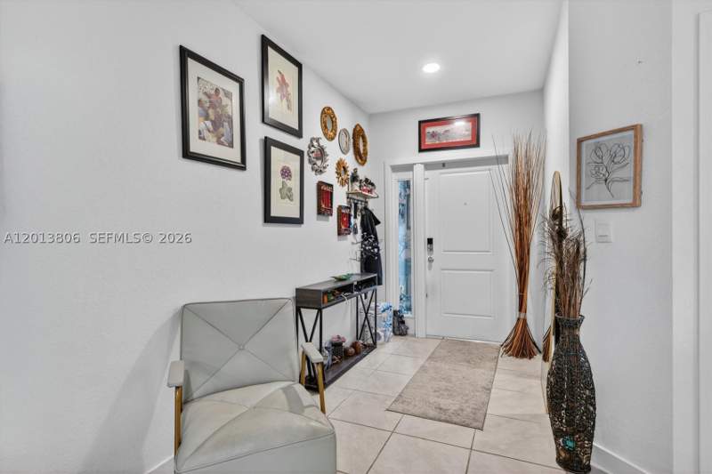3 bedroom Townhouse at 310 NE 1st Dr, Florida City Park Rev, Florida City — photo 5
