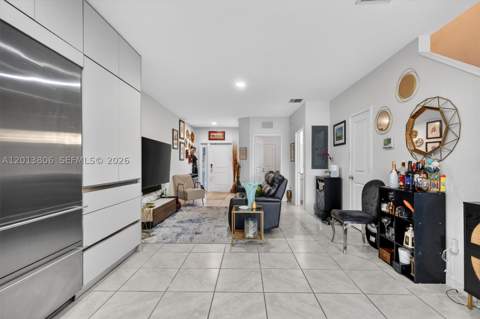 310 NE 1st Dr, Florida City FL - photo 8 of 51