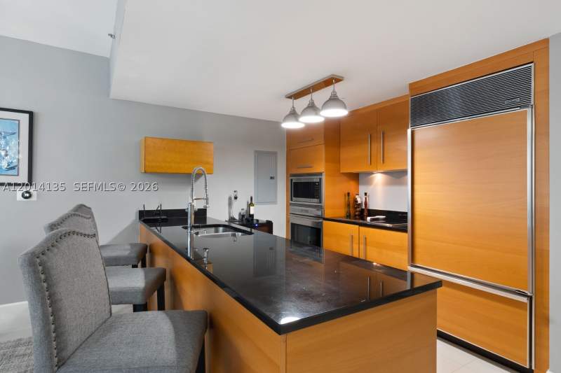 2 bedroom Condominium at 475 Brickell Ave 5109, Iconbrickell Condo No 1, Miami — photo 2