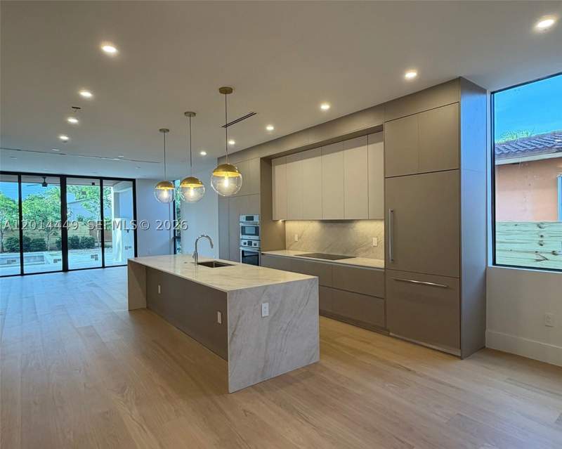 4 bedroom Townhouse at 1501 SW 21st St, Osceola Highlands, Miami — photo 4