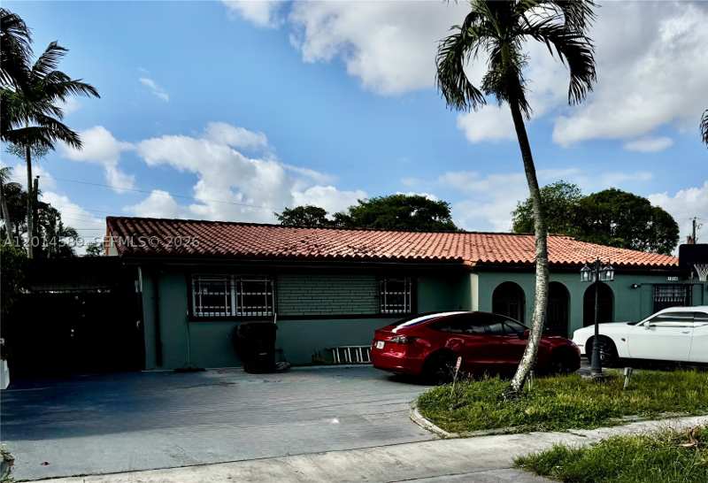 5 bedroom SingleFamilyResidence at 1314 W 77th St, Altavista Park Sec 1, Hialeah — photo 1