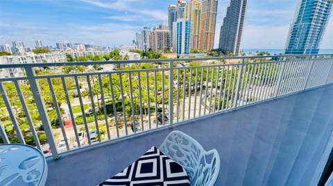 210 174th St 811, Sunny Isles Beach FL - photo 17 of 77