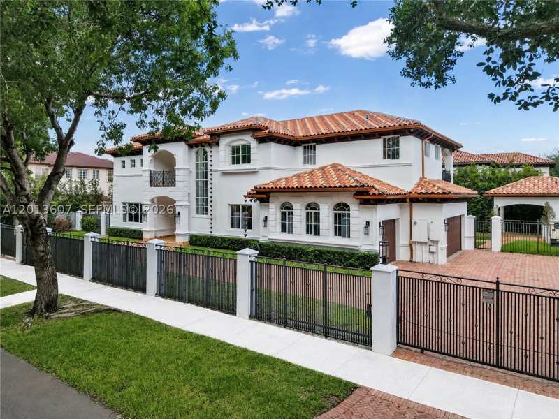5 bedroom SingleFamilyResidence at 16763 NW 77th Path, Royal Oaks Francesca, Miami Lakes — photo 1