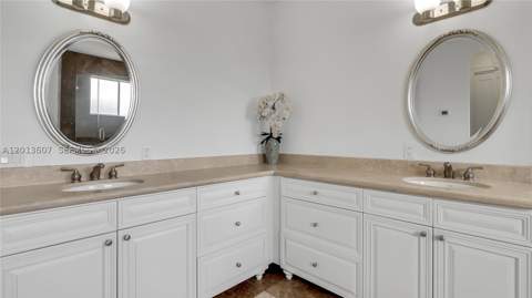 16763 NW 77th Path, Miami Lakes FL - photo 15 of 61