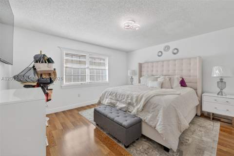 14661 SW 168th Ter, Miami FL - photo 16 of 43