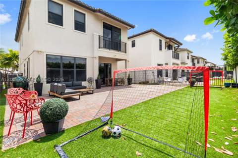 3261 W 99th Pl, Hialeah FL - photo 17 of 34