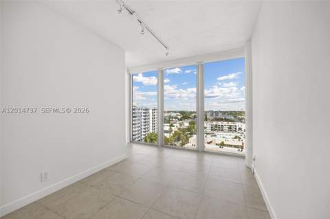 900 Bay Dr 1005 + Dock Ds14, Miami Beach FL - photo 13 of 39