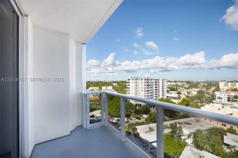 900 Bay Dr 1005 + Dock Ds14, Miami Beach FL - photo 19 of 39