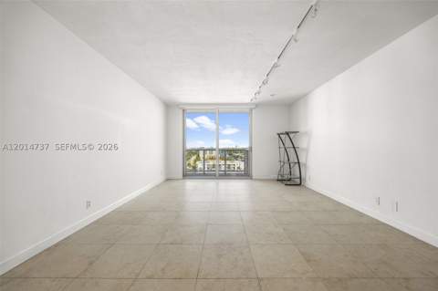 900 Bay Dr 1005 + Dock Ds14, Miami Beach FL - photo 7 of 39