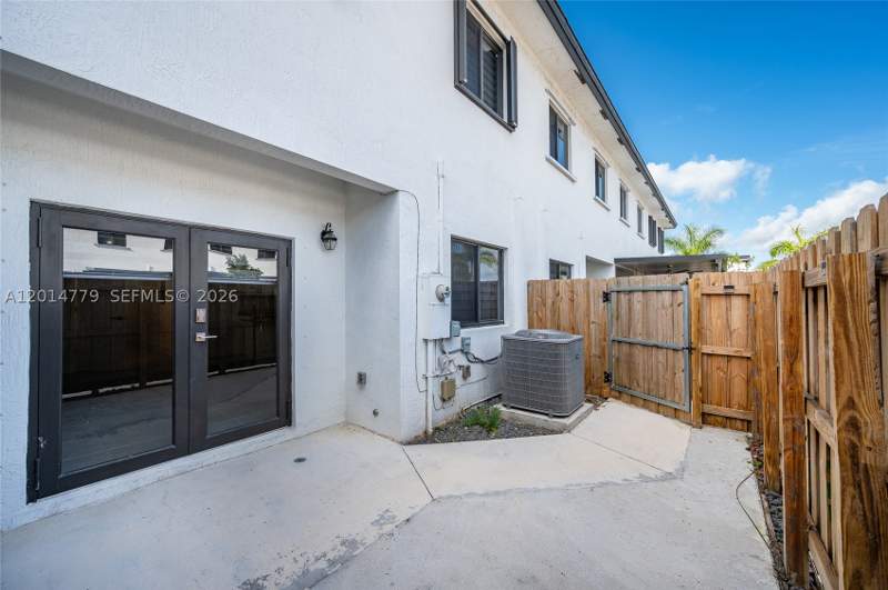 4 bedroom Townhouse at 13353 SW 250th Ter, Tropical Breeze Townhouse, Homestead — photo 4