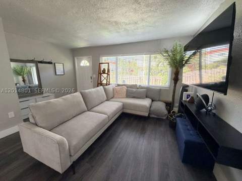1500 NE 151st St 104, Miami FL - photo 10 of 29