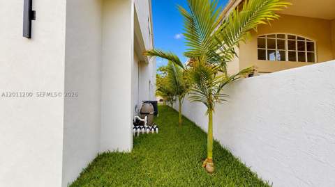 16022 NW 83rd Ct, Miami Lakes FL - photo 20 of 117
