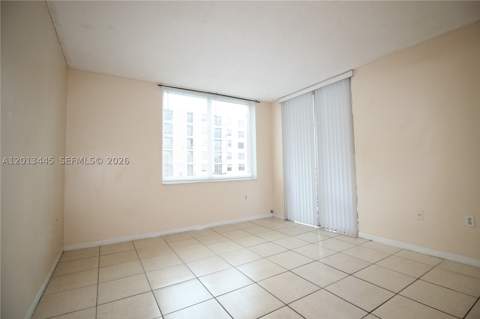 17890 W Dixie Hwy 519 Hwy 519, North Miami Beach FL - photo 16 of 36