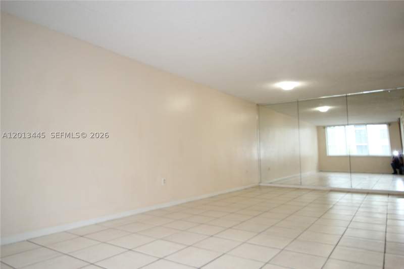 1 bedroom Condominium at 17890 W Dixie Hwy 519 Hwy 519, Greynolds Park Club Condo, North Miami Beach — photo 3