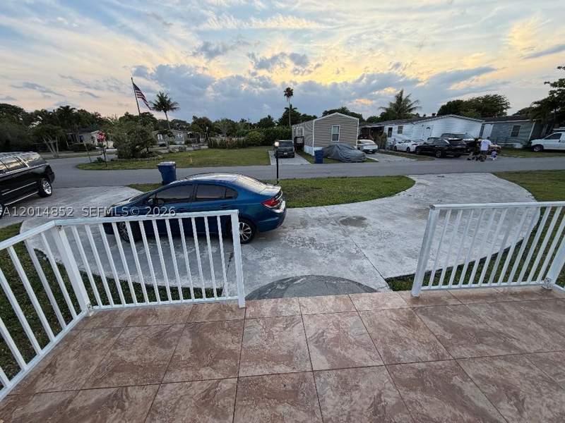 3 bedroom MobileHome at 19800 SW 180th Ave unit 105, Americana Village Condo, Miami — photo 4