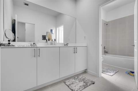13629 SW 186th Ln, Miami FL - photo 14 of 49