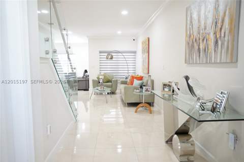 10913 NW 67th St, Doral FL - photo 10 of 113